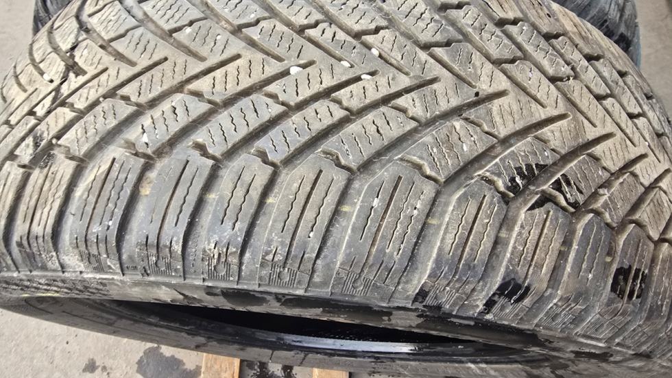 Zimní pneu 205/55/16 Continental - 10