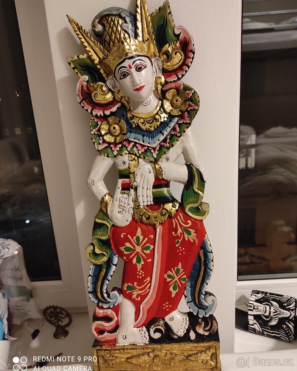 Balijska dřevěna chrámova tanečnice - 10