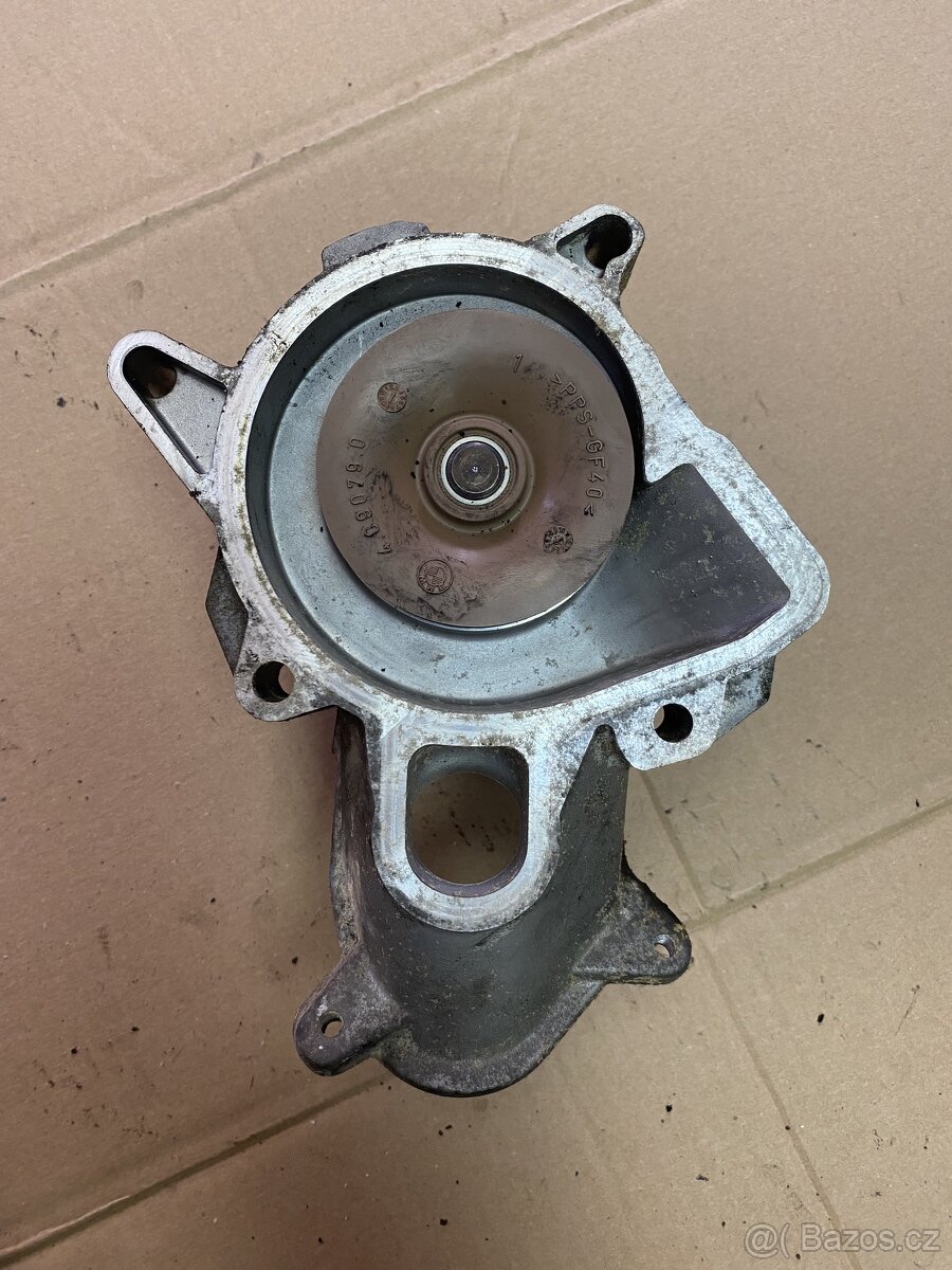 Různé díly E92 - 10