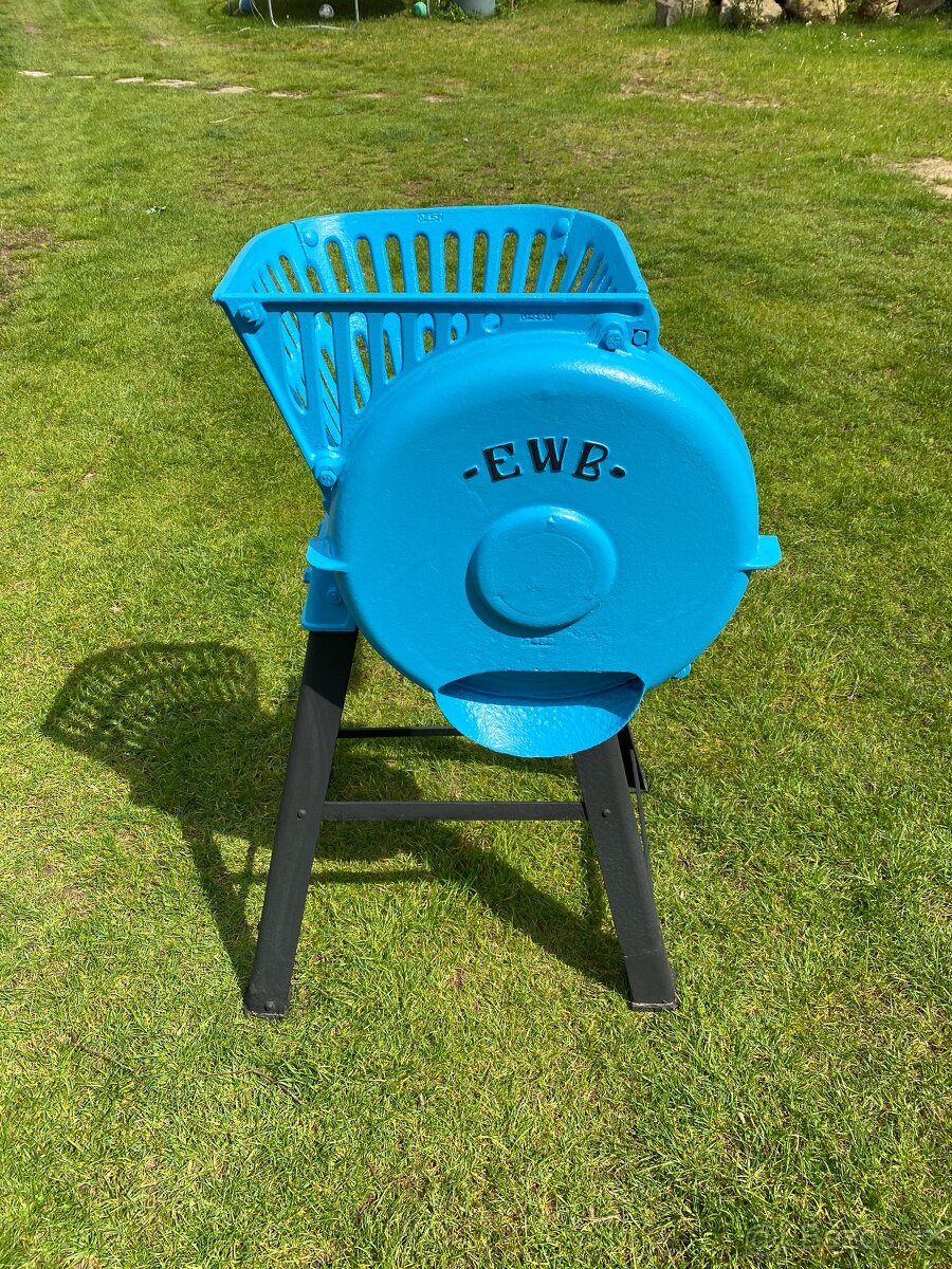 struhadlo starý mlýnek litina zahradní dekorace šrotovník - 10