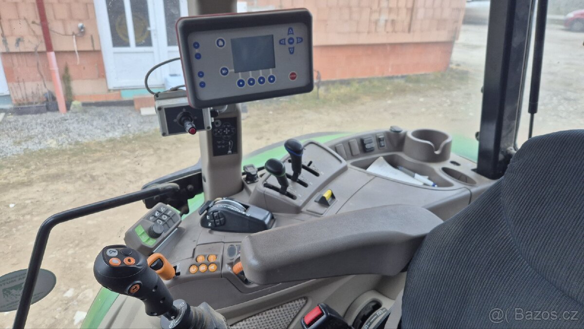 John Deere 5100R - 10