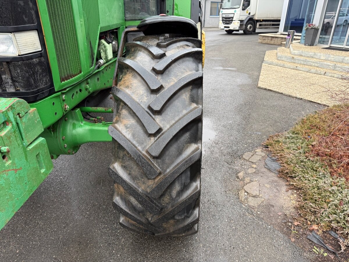 John Deere 7800 - 10