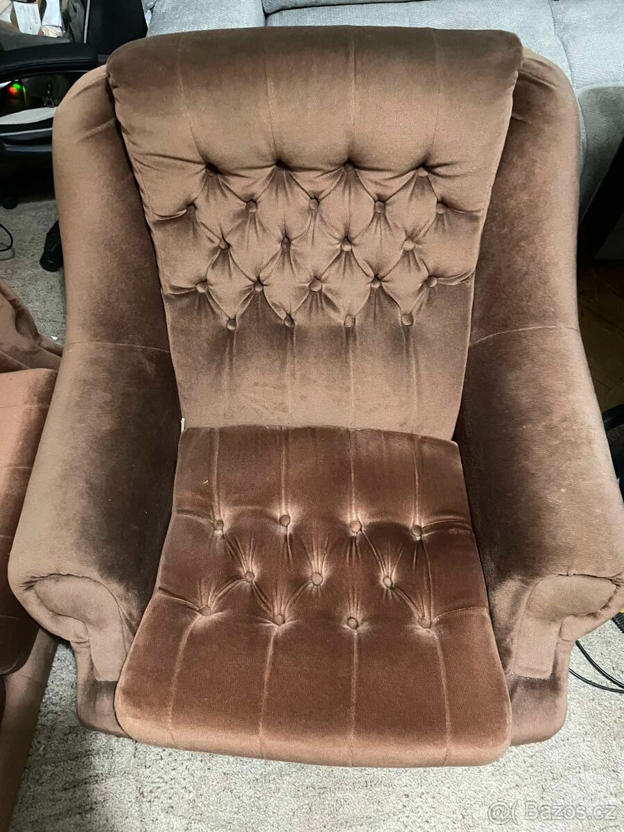 Sedačka starší s křesly - 10