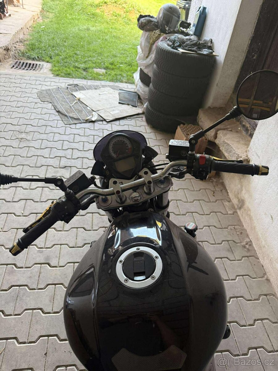 Suzuki SV 1000 N - 10