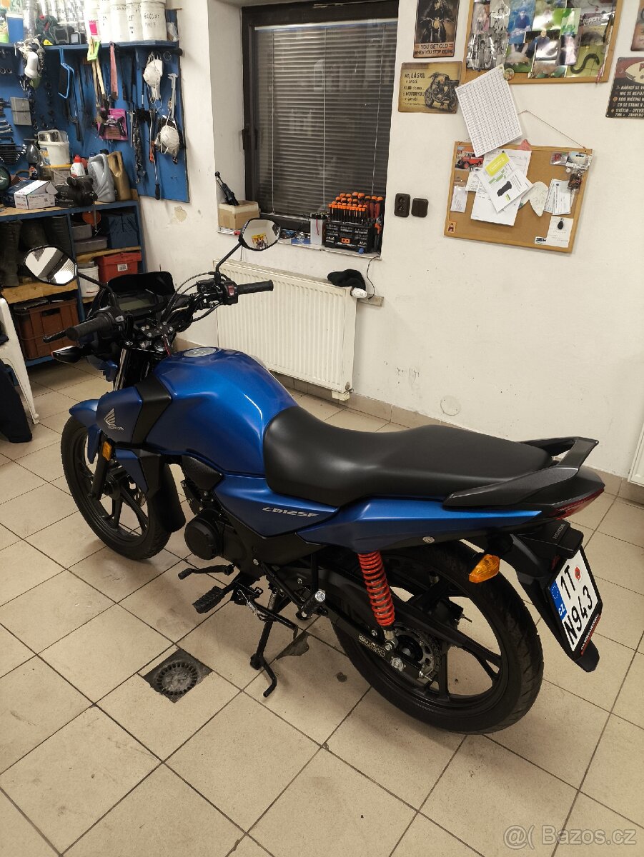 Honda CB 125f 2024 - 10