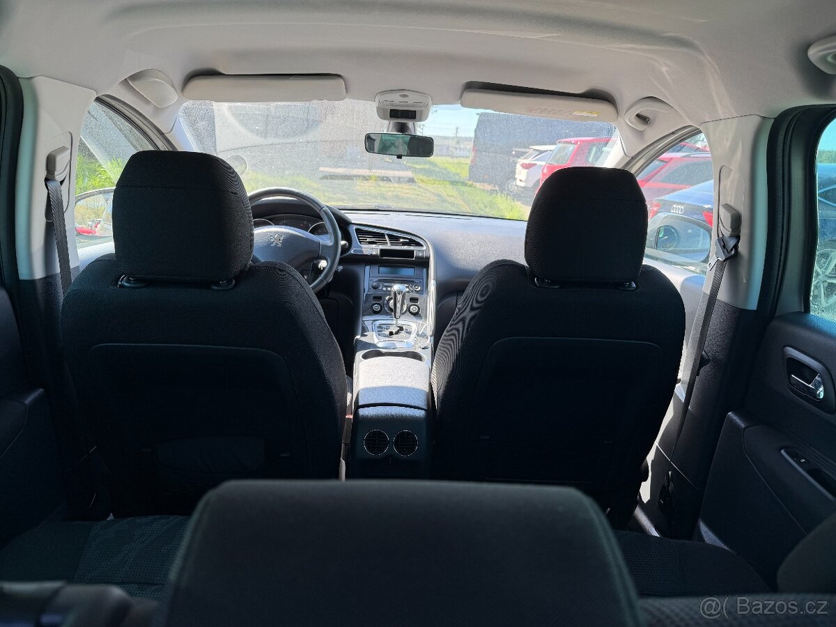 Peugeot 3008 1.6i 16V - 10