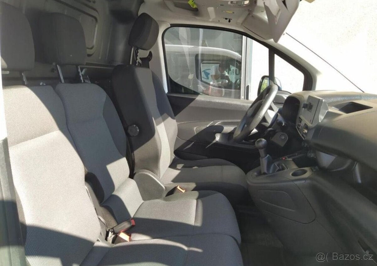 Toyota Proace 1.5-75kw-MOD.INTERIÉR - 10