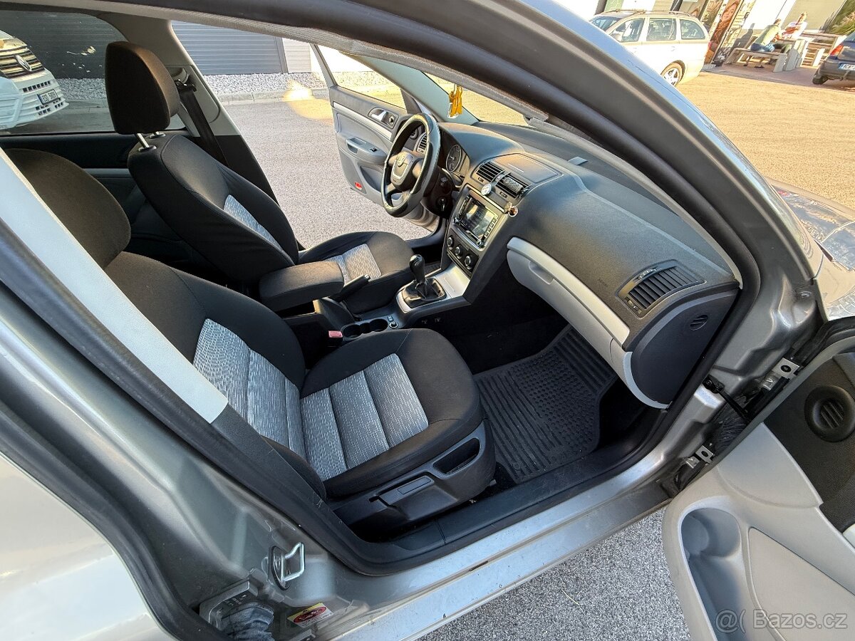 Škoda Octavia 1,6 TDi 77 kw - 10