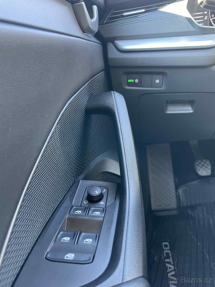 Škoda Octavia 1.5 TSI ACT Ambition - 10