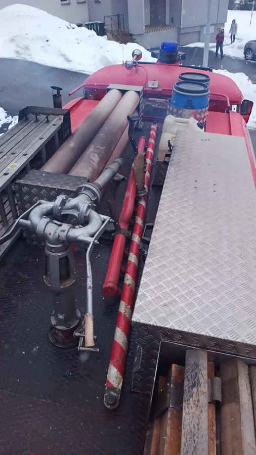 Hasičská cisterna Tatra 148 CAS 32 - 10