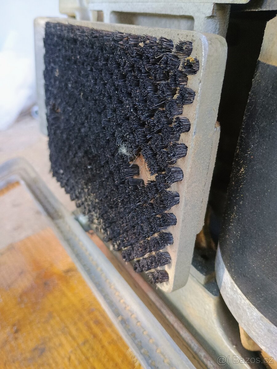 Ruční tesařská pásová bruska Haffner - 10