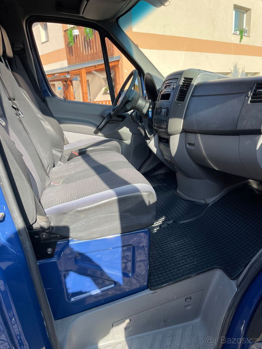Mercedes Sprinter 6 míst - 10