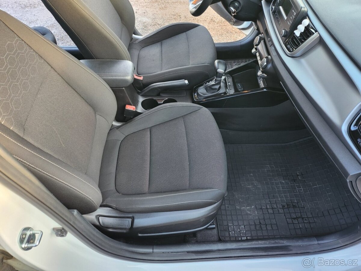 kia Rio 1.4 benzín 2019 AUTOMAT. - 10