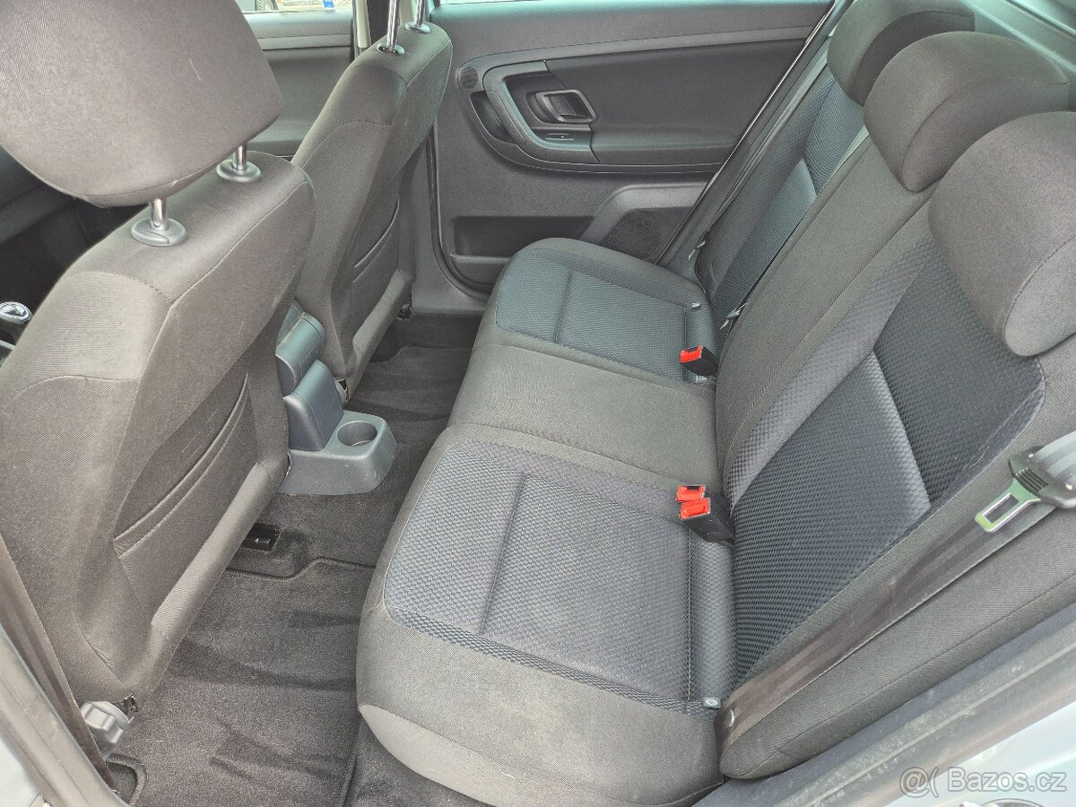 Škoda Fabia II,1.6TDi,77KW,ELEG.KLIMA,VÝHŘEV,KAMERA,ČR,2011 - 10