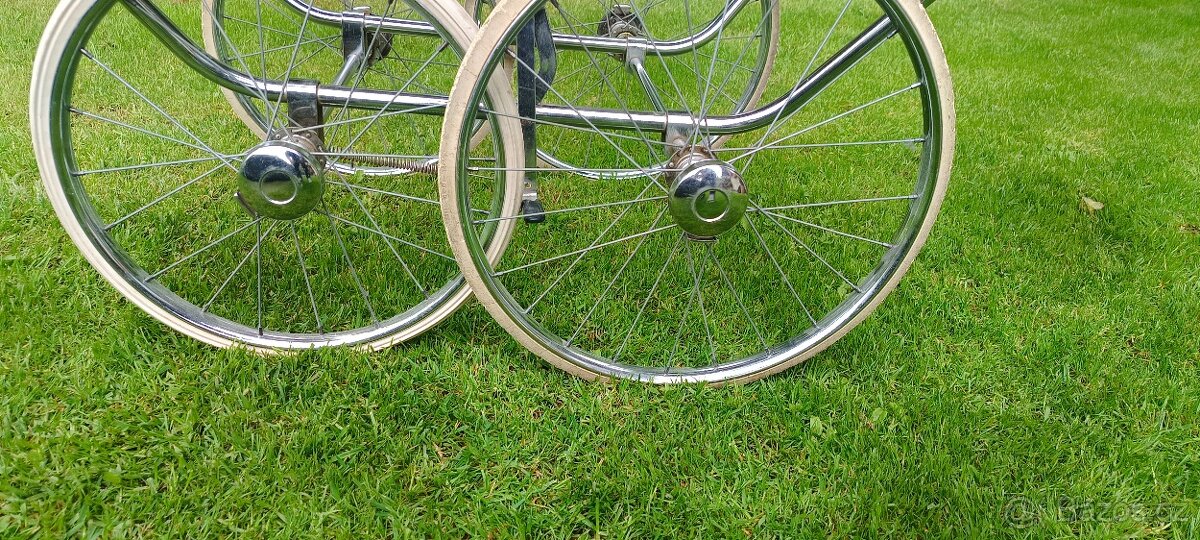 Retro kočárek 1975 - 10