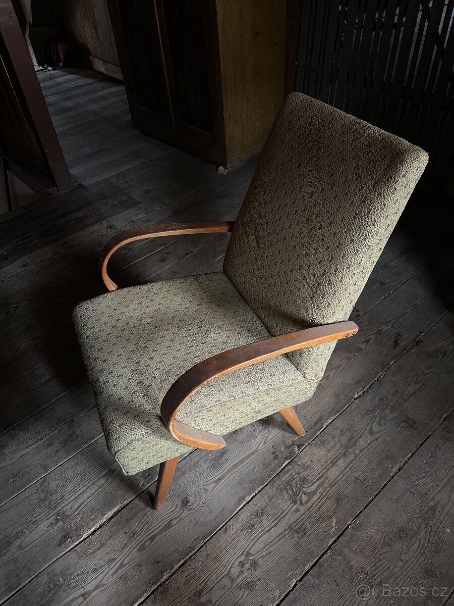 Starožitný nábytek - 10