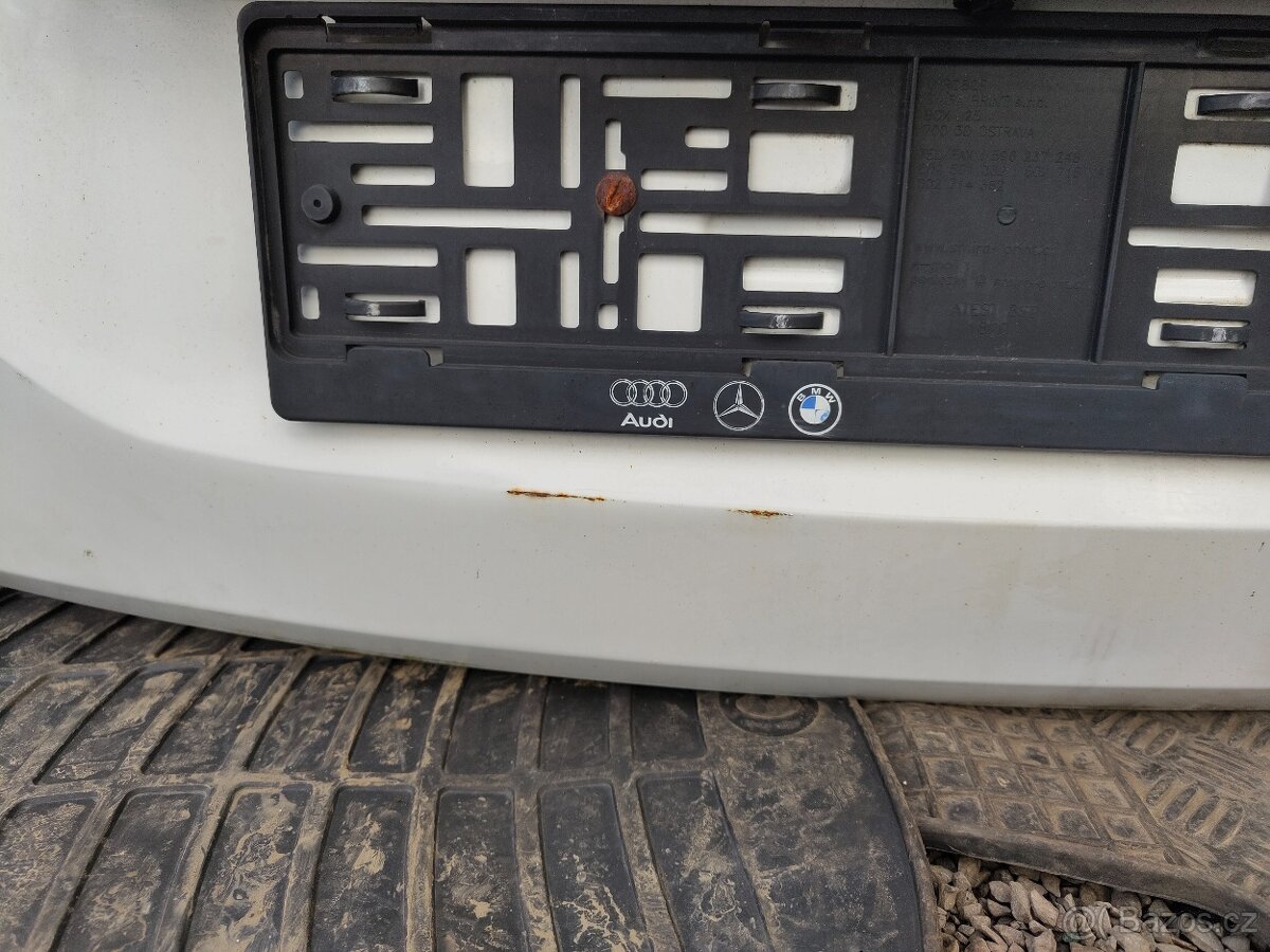 Díly zadní část Astra K - combi - Y40R - 10