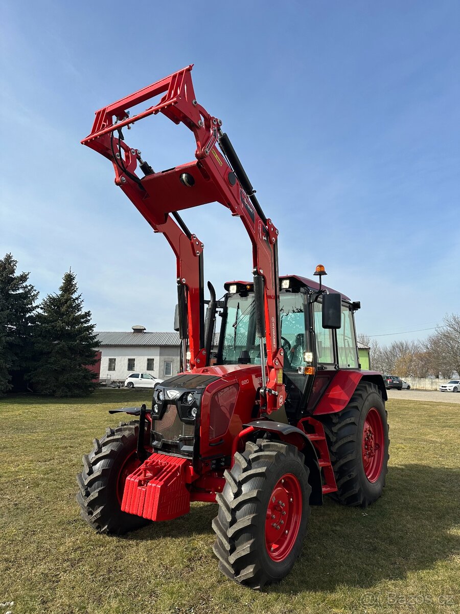 Traktor Belarus 820 s čelním nakladačem - 10