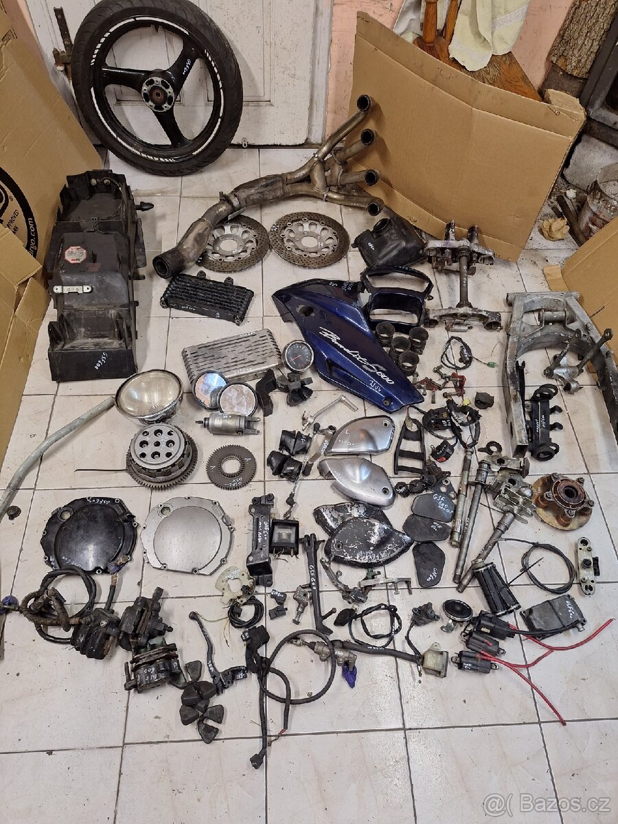 Suzuki GSF 600 Bandit gsf600 díly - 10