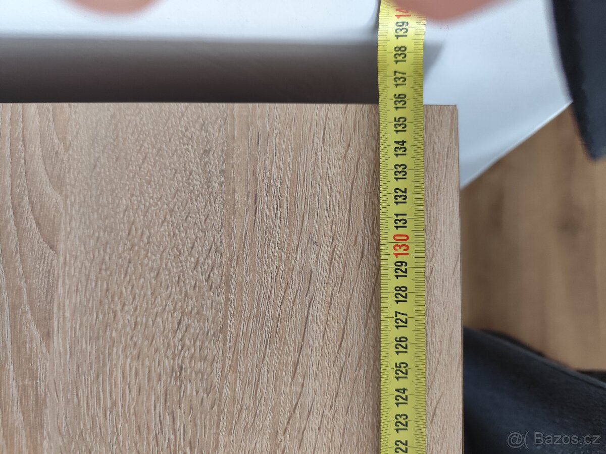 Pracovní stůl - 10