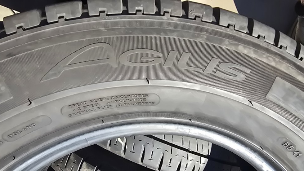 Letní pneu 235/65/16c Michelin - 10