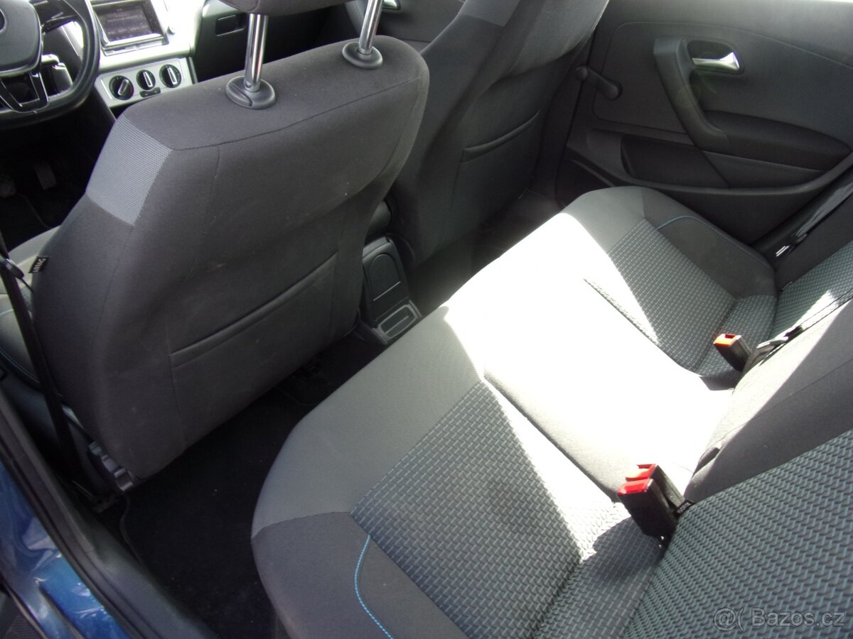 PRODÁM Volkswagen Polo 1.0TSI KLIMA TEMP VÝHŘEV - 10
