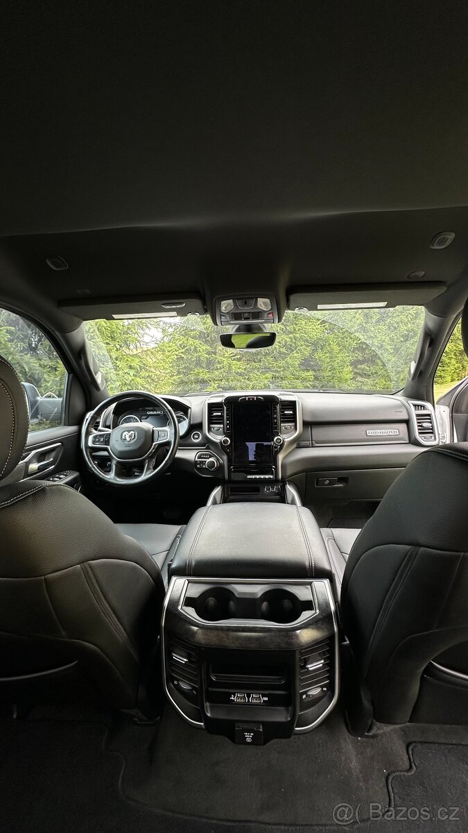 RAM 1500 5.7 HEMI NIGHT PAKIET LED ALPINE - 10