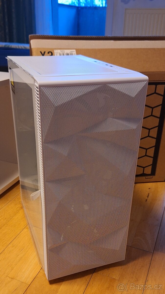 Herní PC Montech White RGB/i5-6500/RX570 8GB/16GB RAM/Win11 - 10