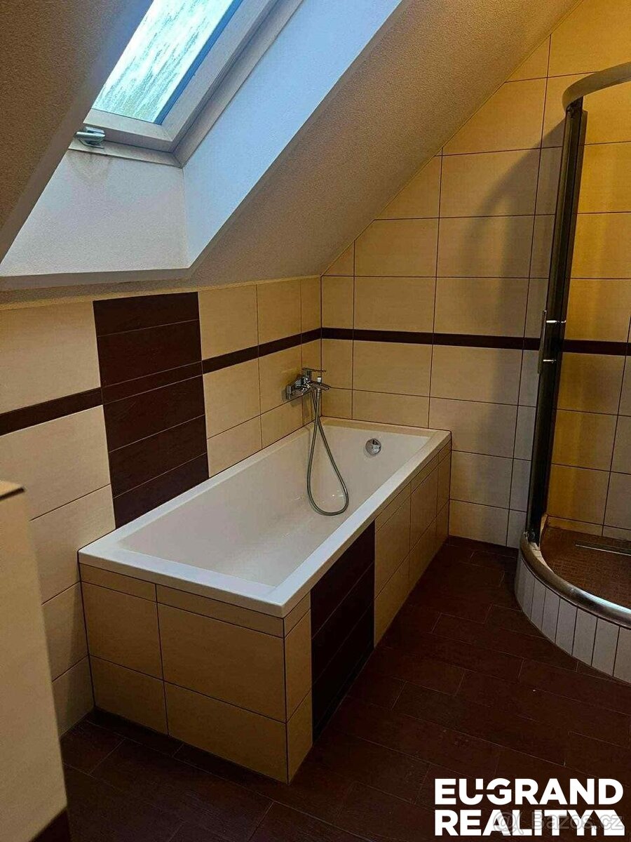 Prodej komerční nemovitosti s bytem – Varnsdorf, ev.č. 05962 - 10