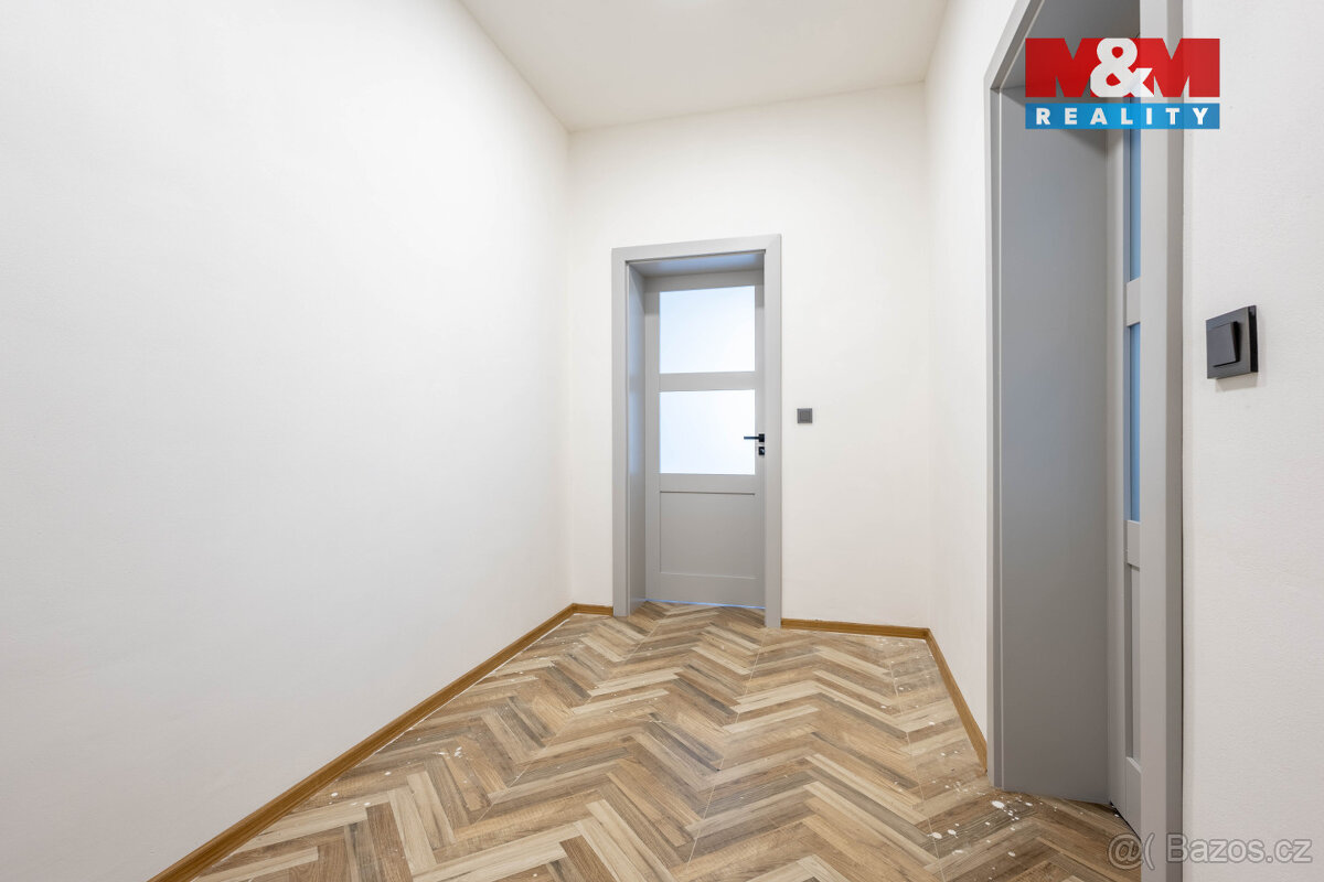 Pronájem bytu 4+1 v Zákupech, ul. Borská - 10