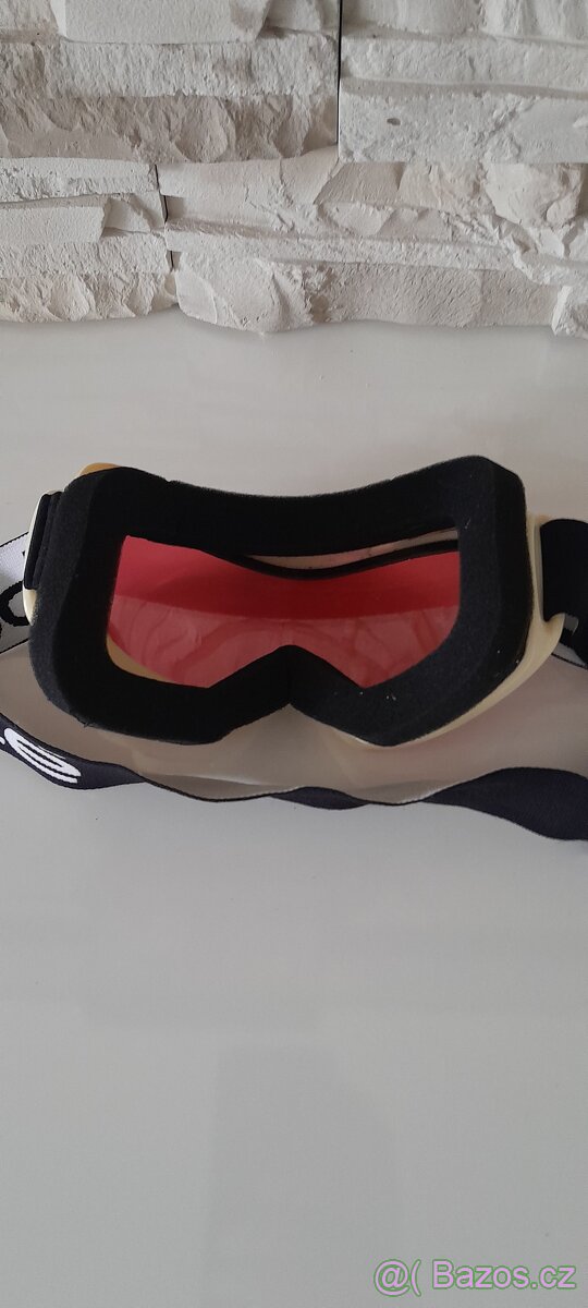 Lyžařská helma + lyže - 10