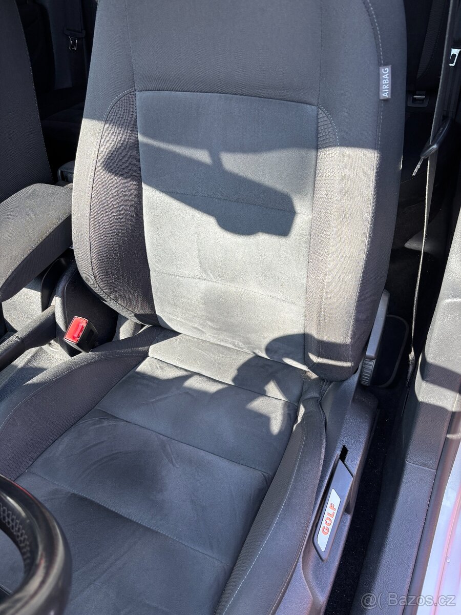 VW Golf VI, 2,0Tdi - 10