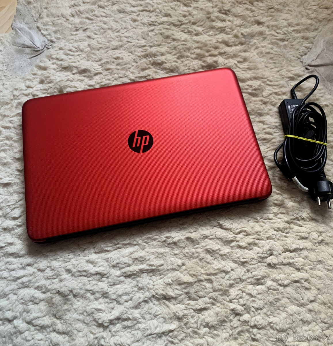Notebook HP 15 - 4x jádro - 8GB RAM - NÁDHERNÝ NOTEBOOK - 10