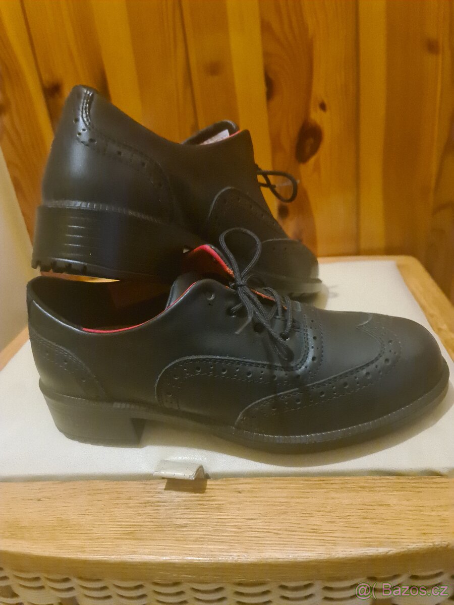 Pracovni obuv - 10