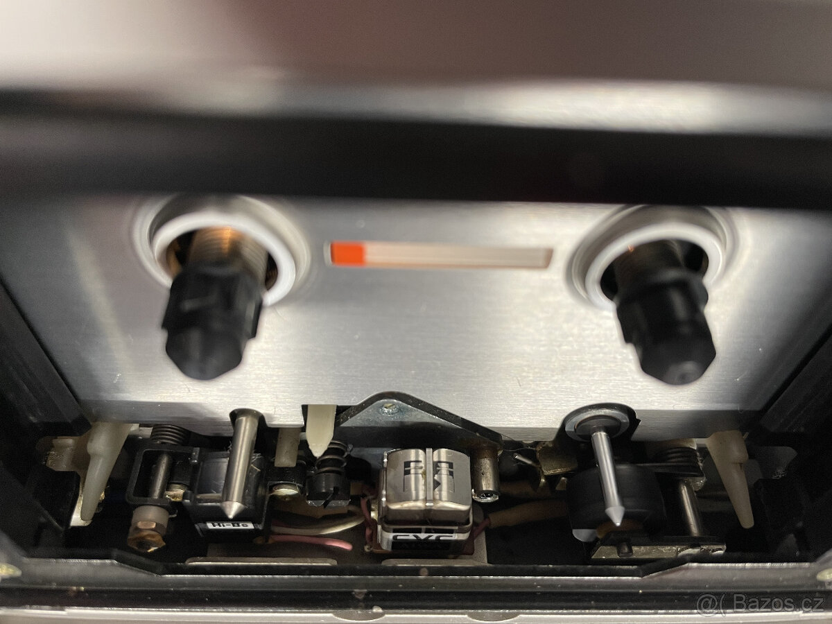 špickovy kazetový deck Aiwa AD-M700E - 10