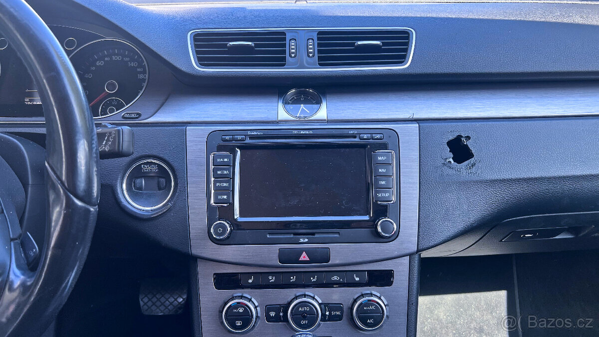 Vůz na náhradní díly VW Passat B7 kombi 2014 CFGC PQK LC9X - 10