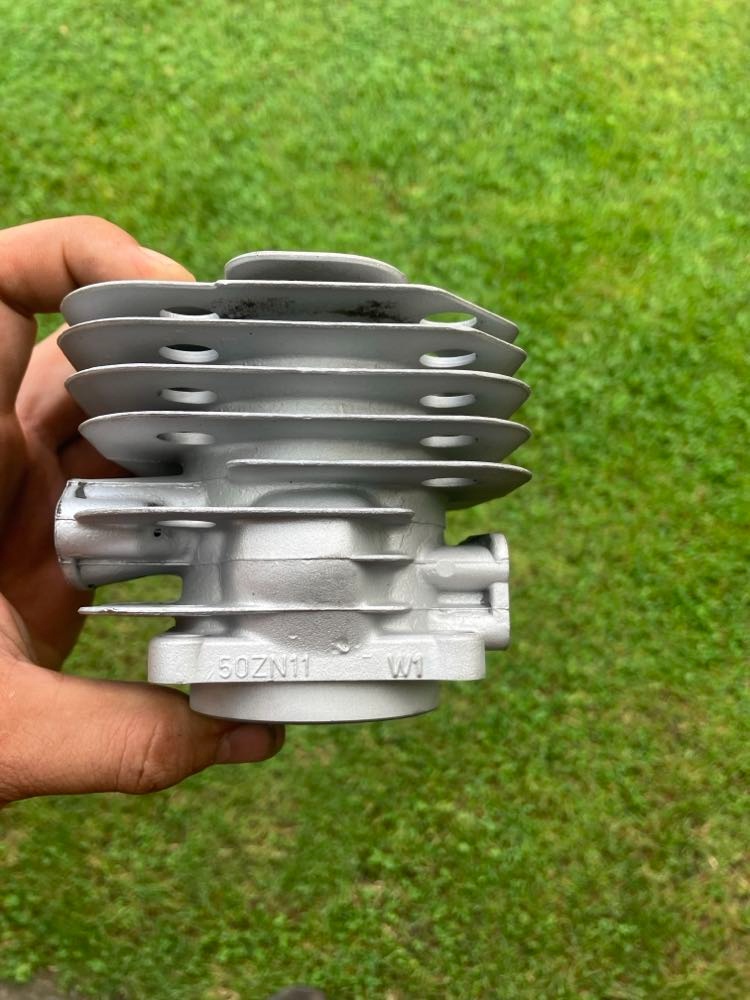 Motorová pila husqvarna - 10