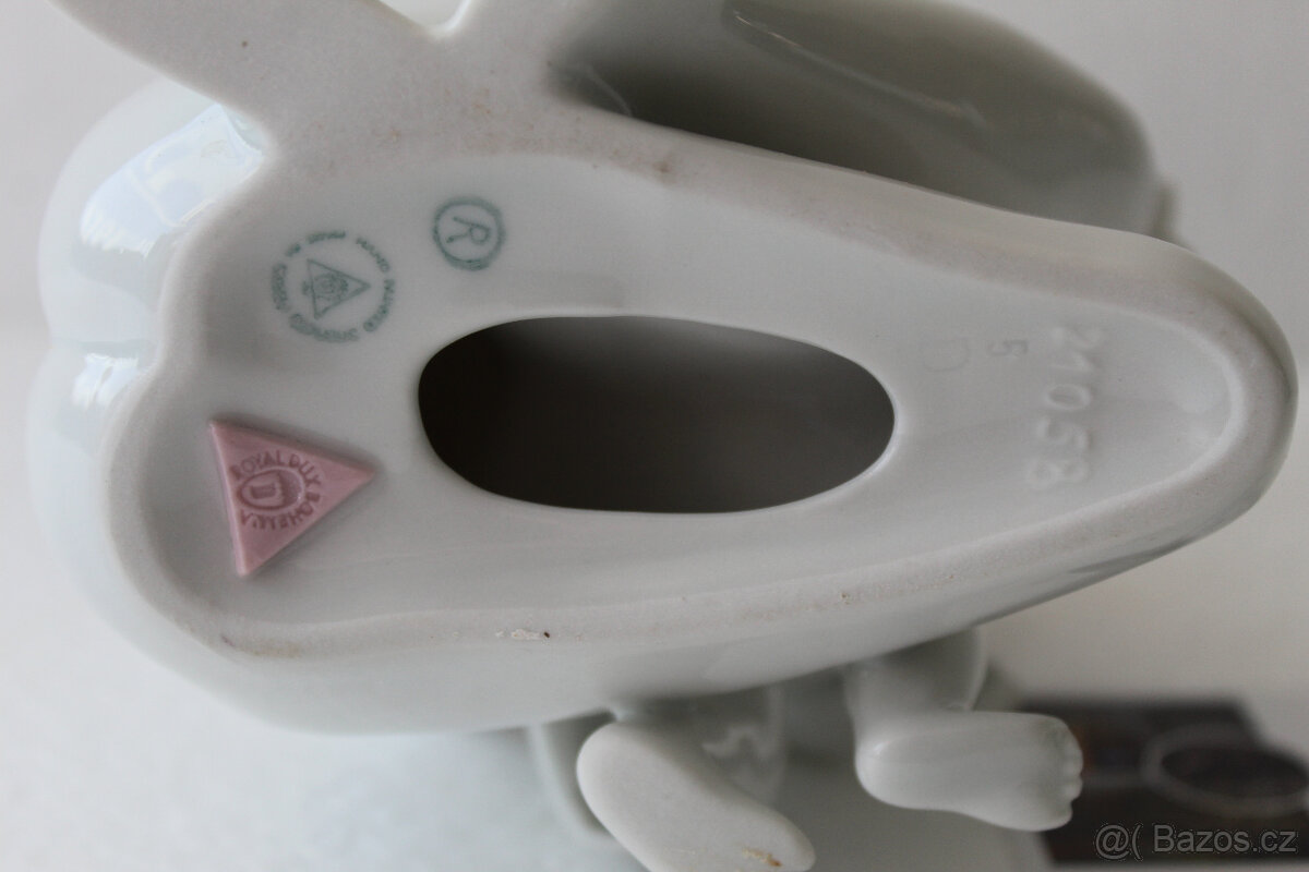 Matka s dítětem – Royal Dux, styl Brusel - 10