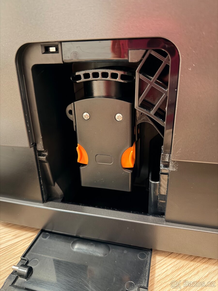 Plně automatický Tchibo kávovar Esperto Latte - 10