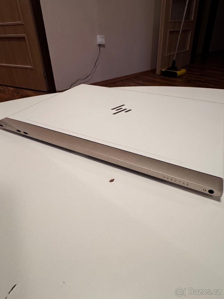 HP Spectre Laptop 13” - 10