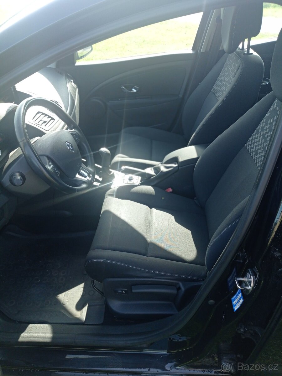 Renault MEGANE III 1,6 - 10