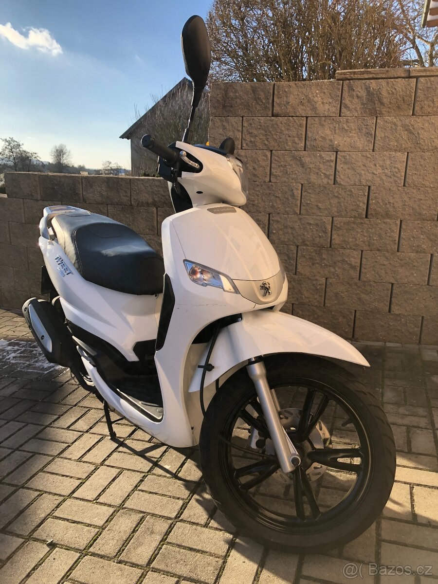 Peugeot Tweet 125 - 10