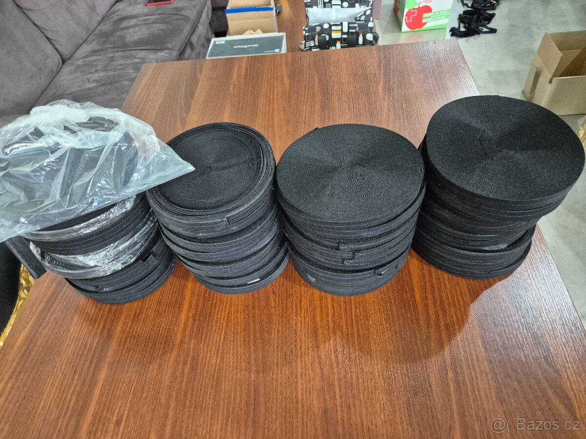 Šikmý proužek - zlatý, černý a bílý - lemovky - 10