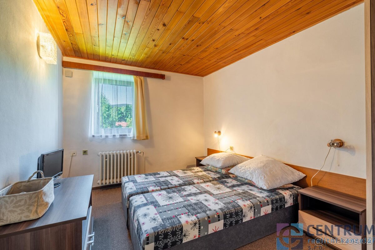 Prodej rekreační chalupy 373m2 - 10