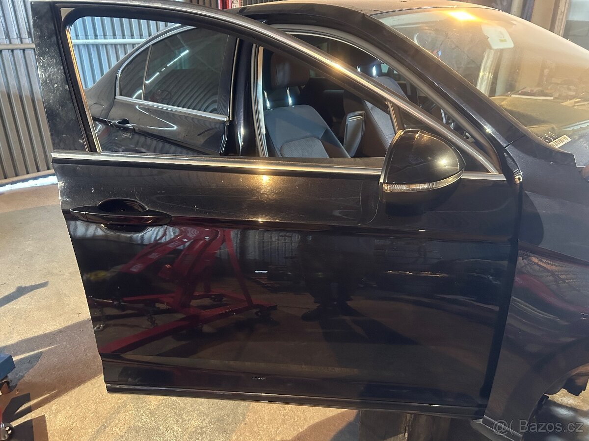 Originální náhradní díly VW Passat B8 2015 sedan - 10