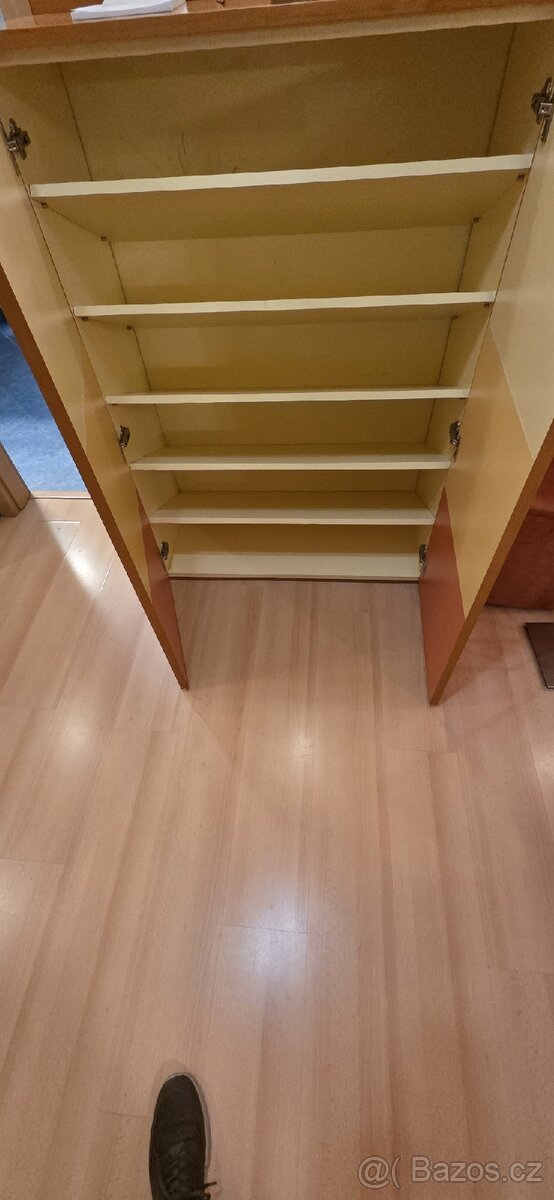 Předsiň - šatní skříň, botníky, skříňky - 10