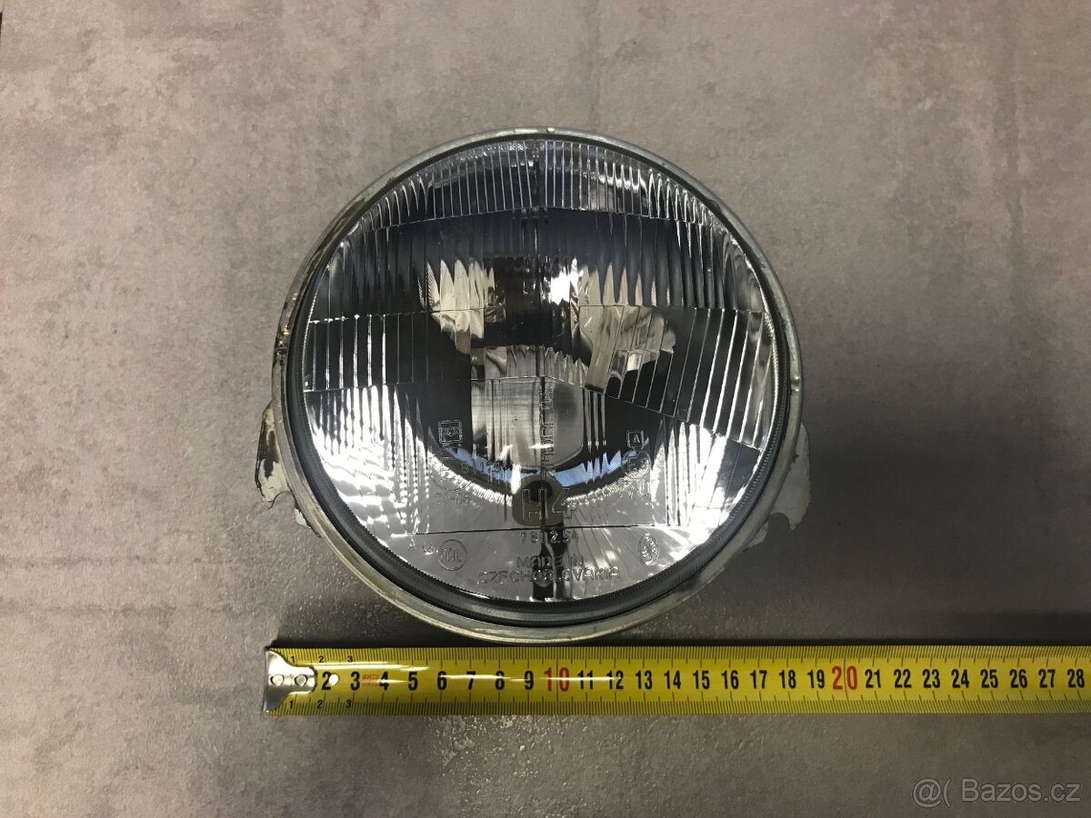 Světla, blinkry, skla, vnitřní zpětné zrcátko na Škodu 1000 - 10