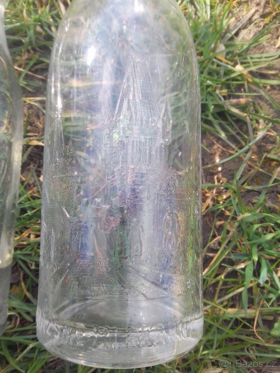 Láhve od Mléka Staré - 10