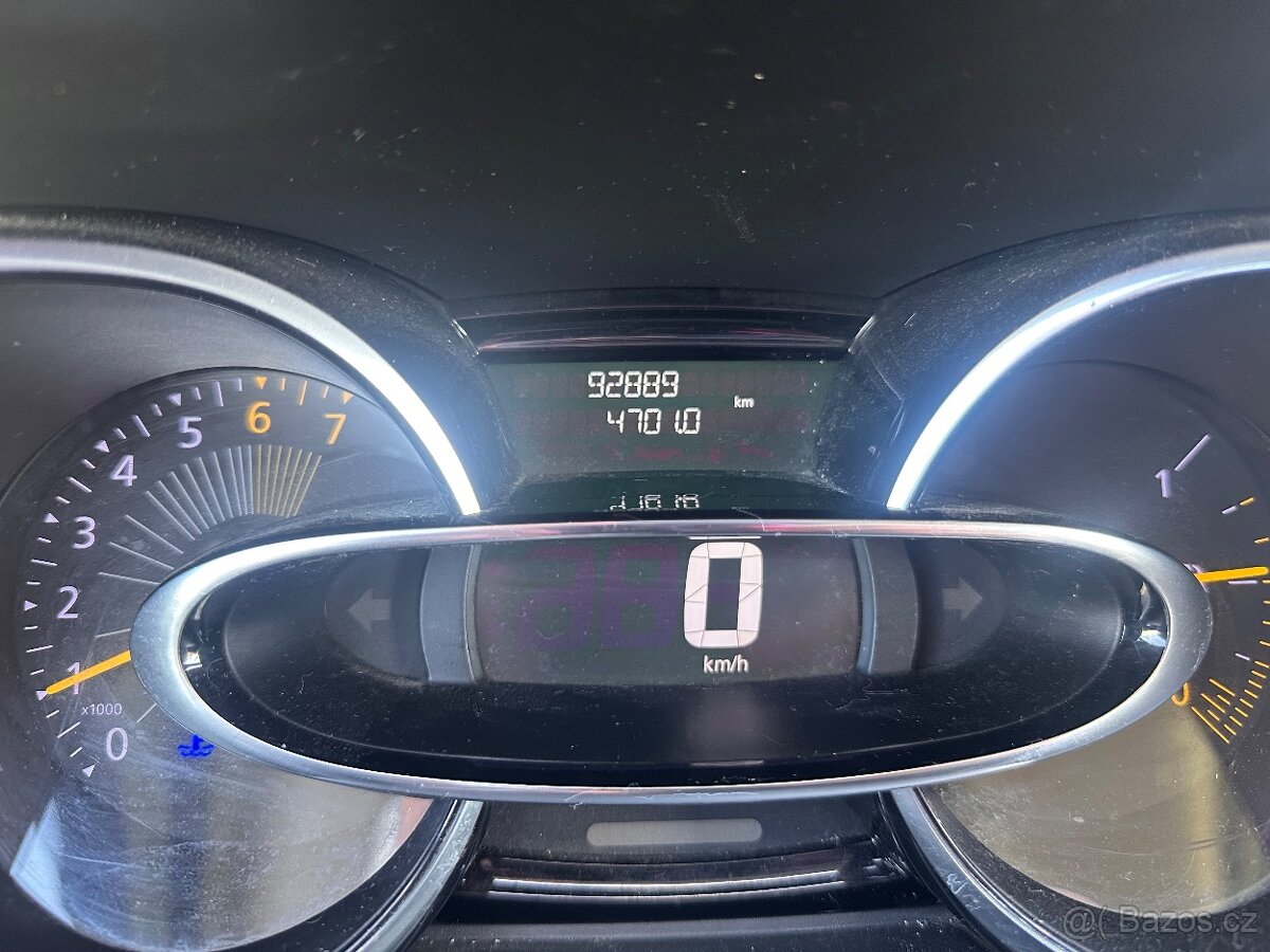Renault clio 1,2 - 10