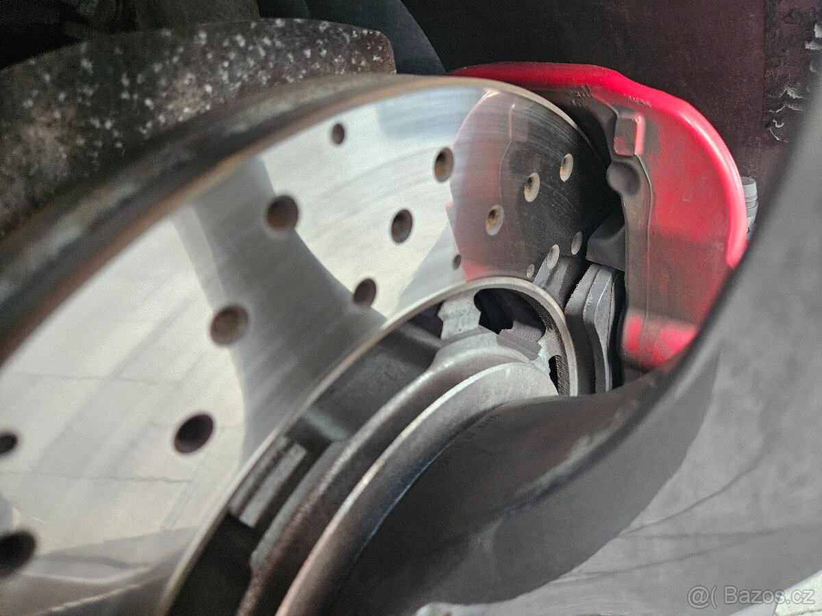 Alfa romeo stelvio quadrifoglio - 10